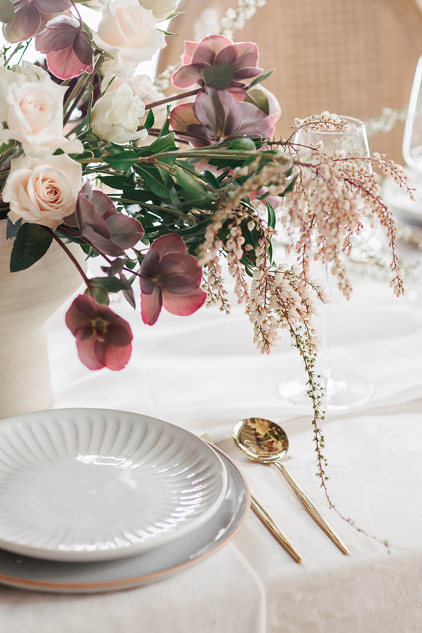 Wedding flowers with gold flatware | Carters Event Co